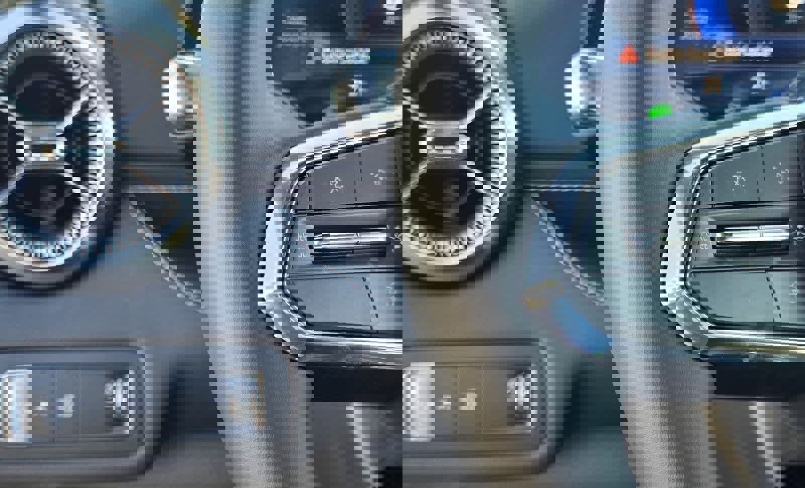 Used 2025 Chevrolet Blazer EV LT w/ Super Cruise Package image 45