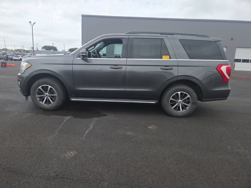 Used 2020 Ford Expedition XLT w/ Equipment Group 202A RWD image 5