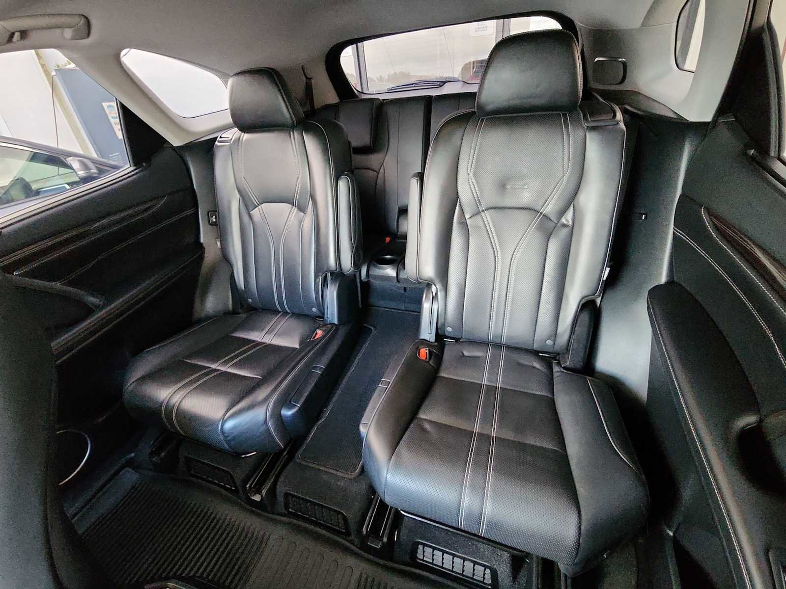 Used 2022 Lexus RX 450hL Luxury image 33