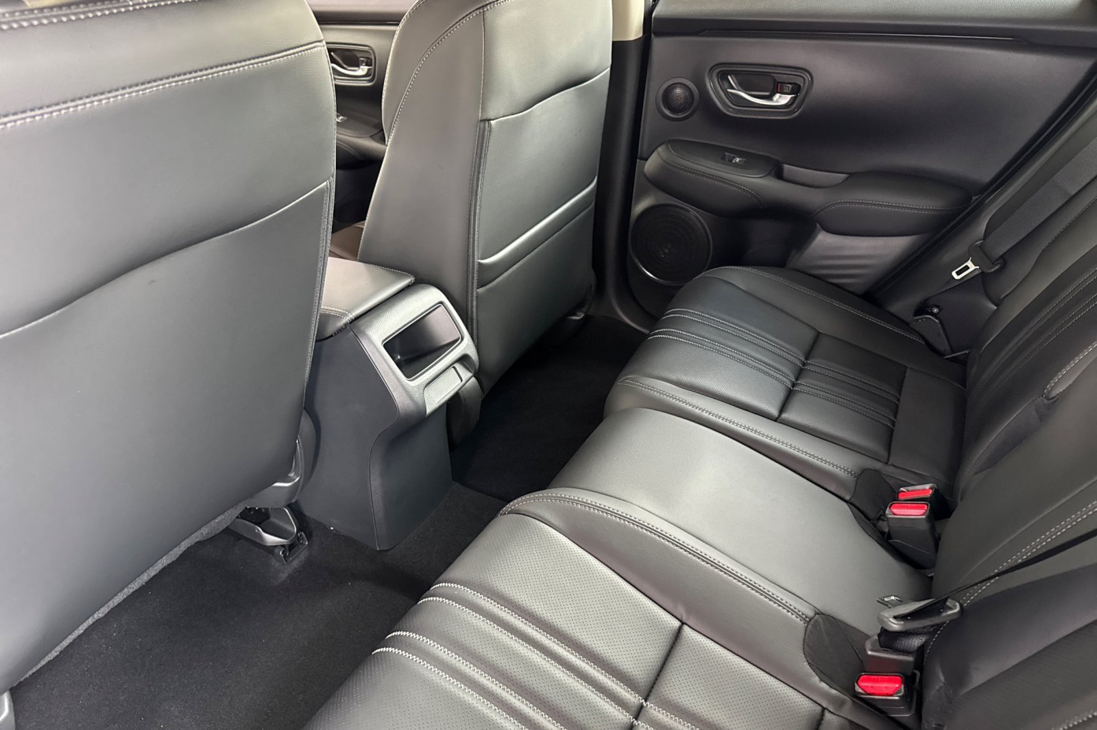 New 2027 Honda HR-V EX-L image 11
