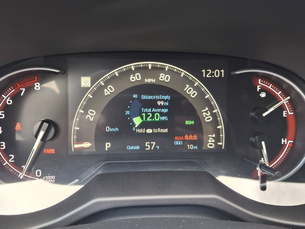 Used 2025 Toyota RAV4 XLE image 29