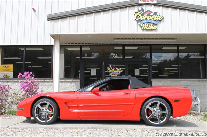 Used 2001 Chevrolet Corvette Coupe w/ Preferred Equipment Group2 RWD image 4