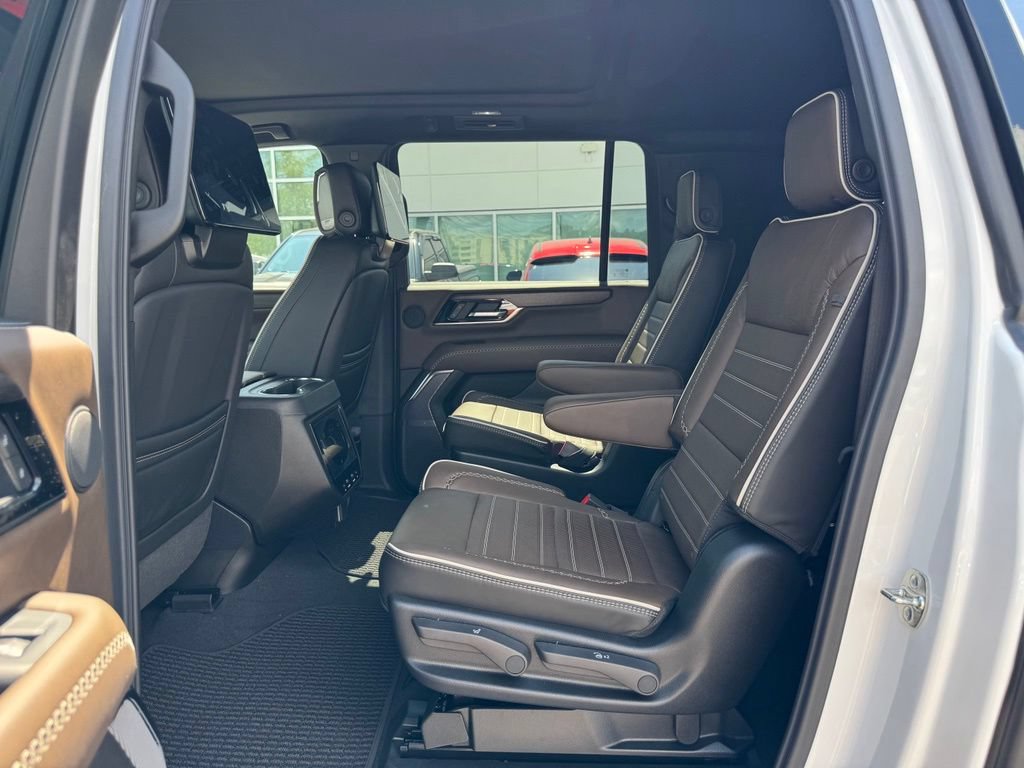 New 2026 GMC Yukon XL Denali Ultimate AWD/4WD image 28