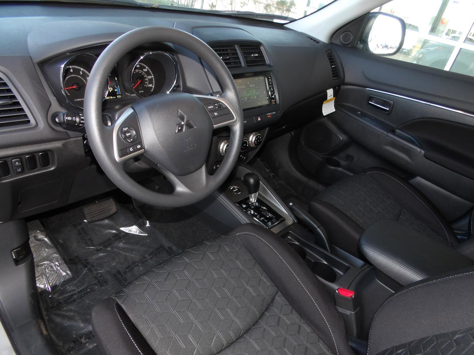 Used 2024 Mitsubishi Outlander Sport ES image 11