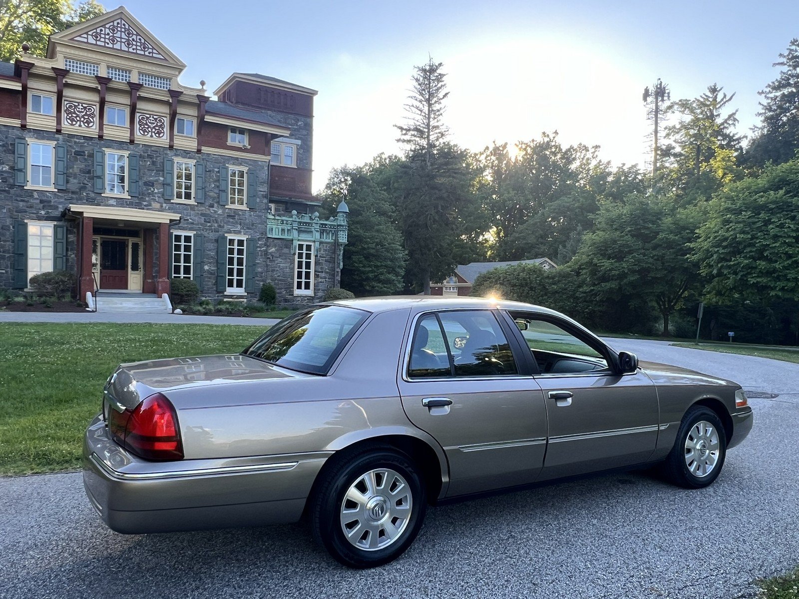 Used 2003 Mercury Grand Marquis LS RWD image 11