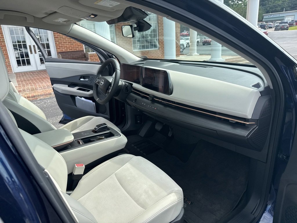 Used 2023 Nissan Ariya FWD image 53