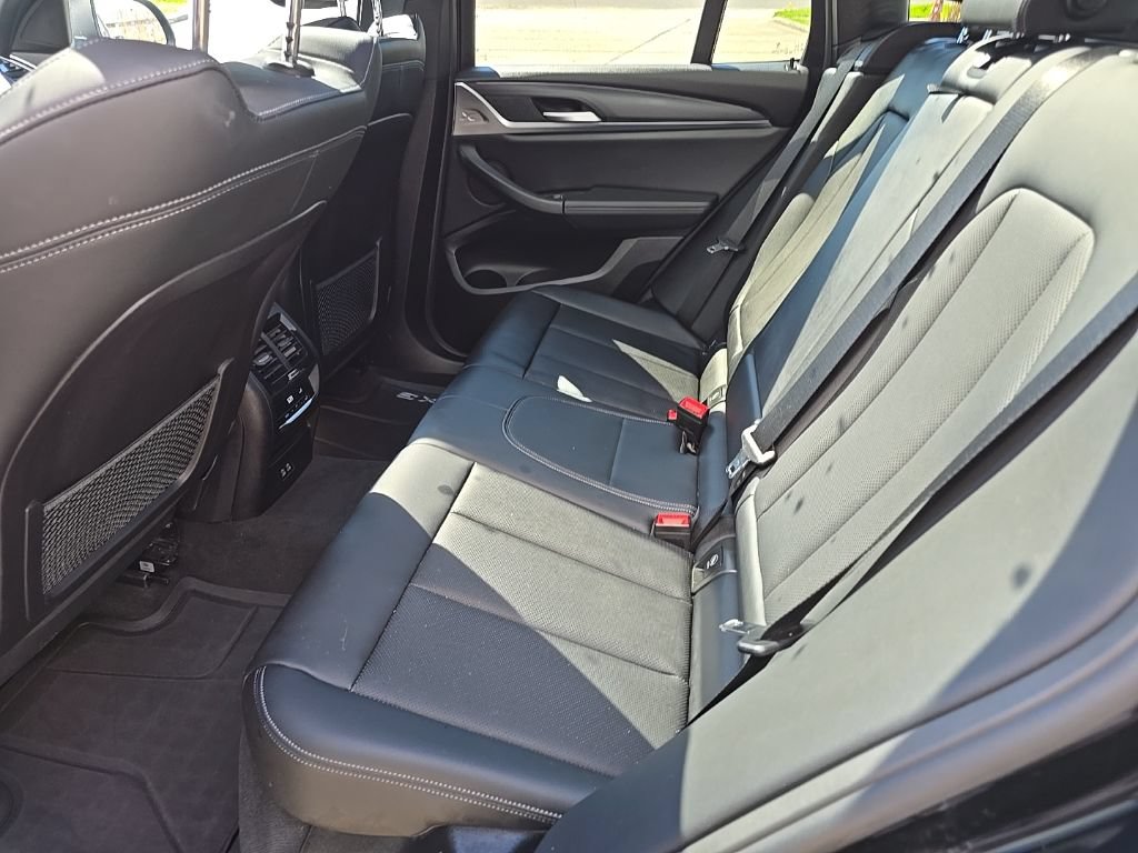 Used 2024 BMW X3 sDrive30i w/ Convenience Package RWD image 16