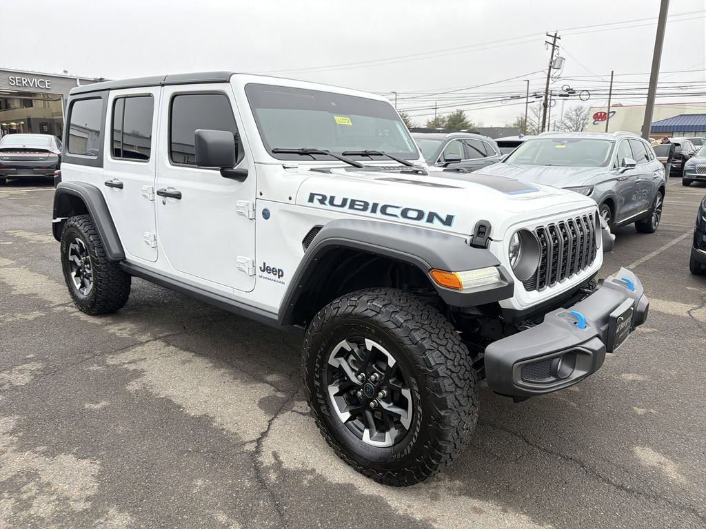 Used 2024 Jeep Wrangler Unlimited Rubicon 4xe w/ Convenience Group AWD/4WD image 8