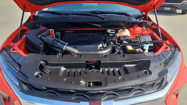 Used 2025 Chevrolet Blazer LT FWD image 29
