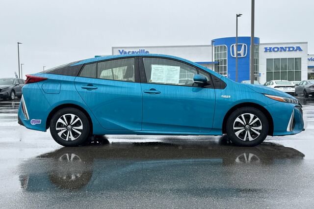 Used 2019 Toyota Prius Prime Plus FWD image 3