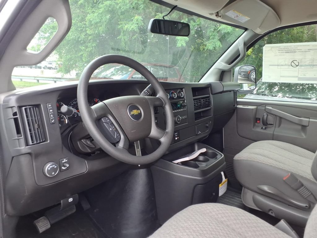 New 2026 Chevrolet Express 2500 w/ Driver Convenience Package RWD image 10