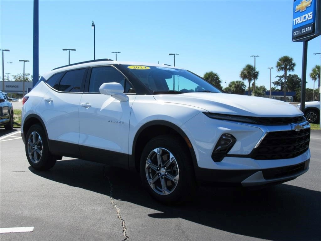 Certified 2024 Chevrolet Blazer LT w/ Convenience Package image 4