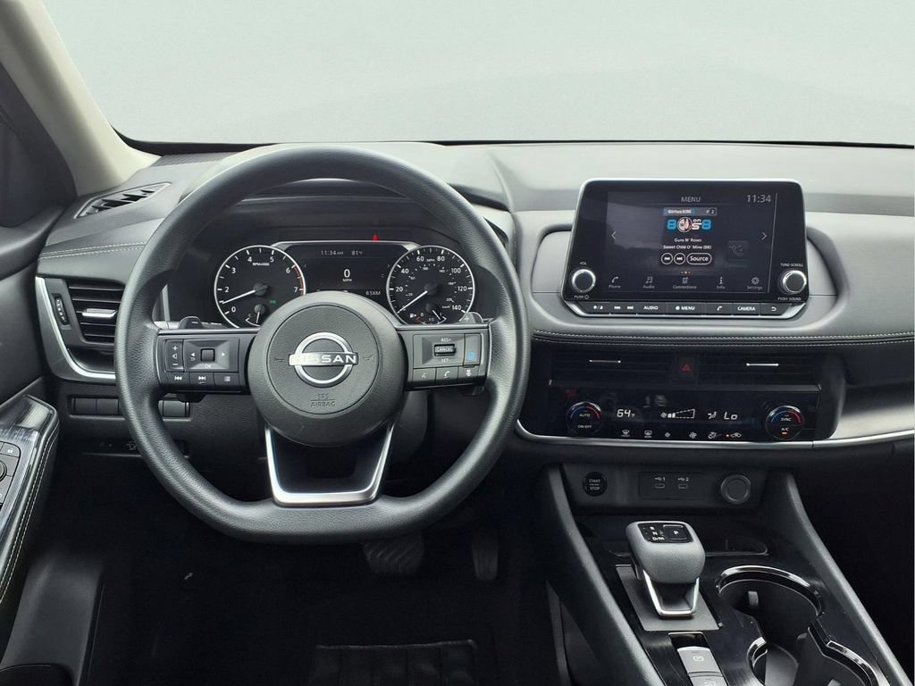 Used 2024 Nissan Rogue SV FWD image 4