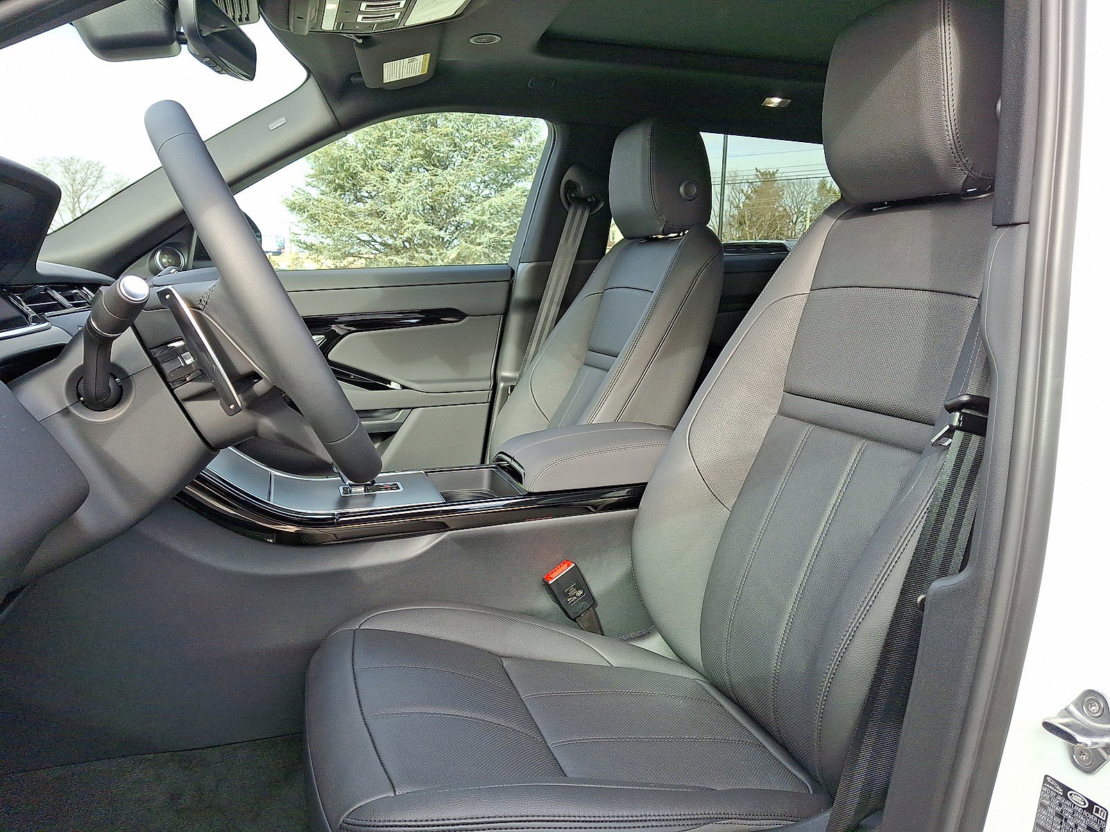 New 2026 Land Rover Range Rover Evoque S image 3