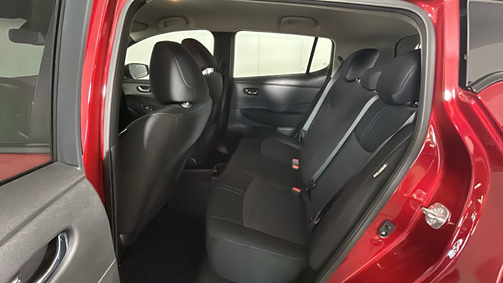 Used 2023 Nissan Leaf SV Plus FWD image 32