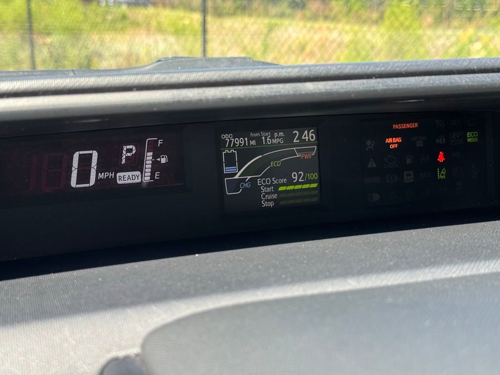 Used 2017 Toyota Prius C One image 27