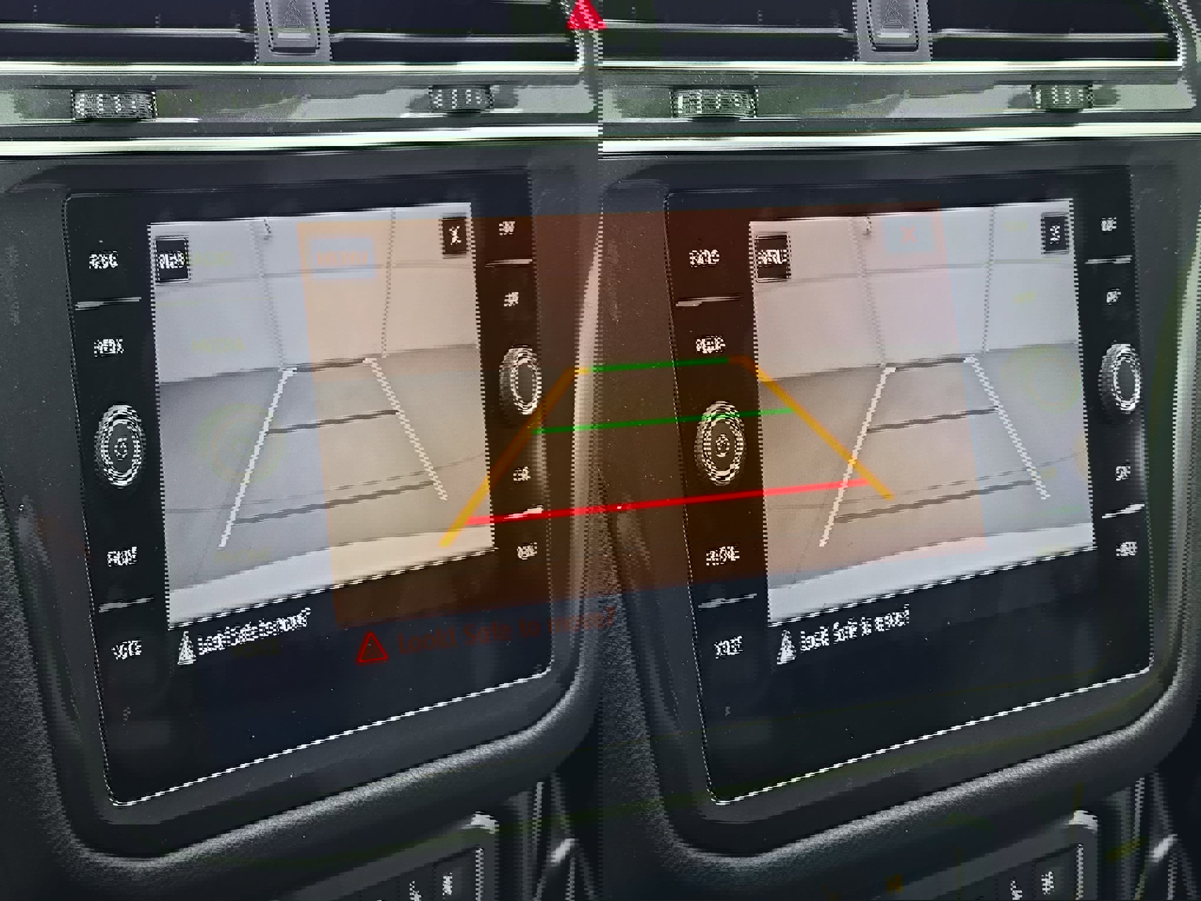 Certified 2020 Volkswagen Tiguan SEL w/ 3rd Row Seat Package image 22