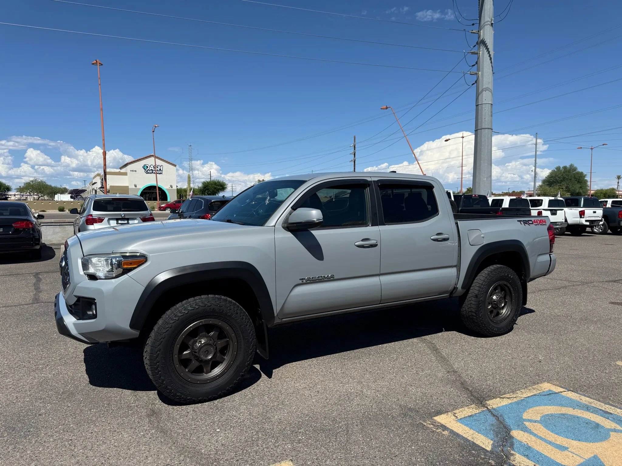 Used 2018 Toyota Tacoma TRD Off-Road w/ TRD Premium Off Road Package image 5