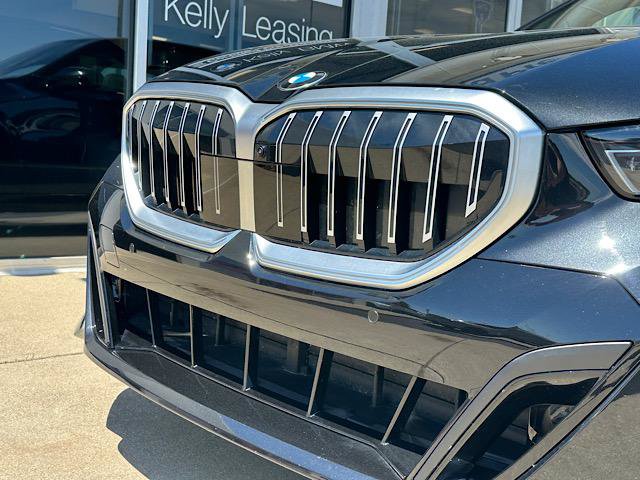 Certified 2026 BMW 530i xDrive w/ M Sport Package AWD/4WD image 33
