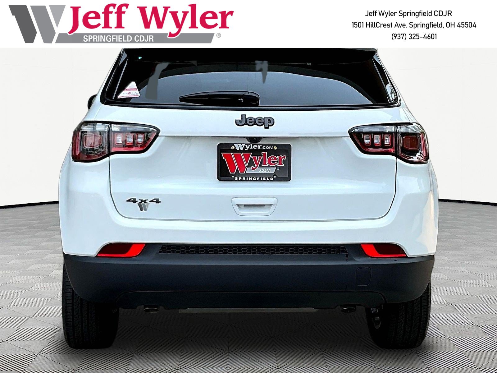New 2026 Jeep Compass Latitude AWD/4WD image 5