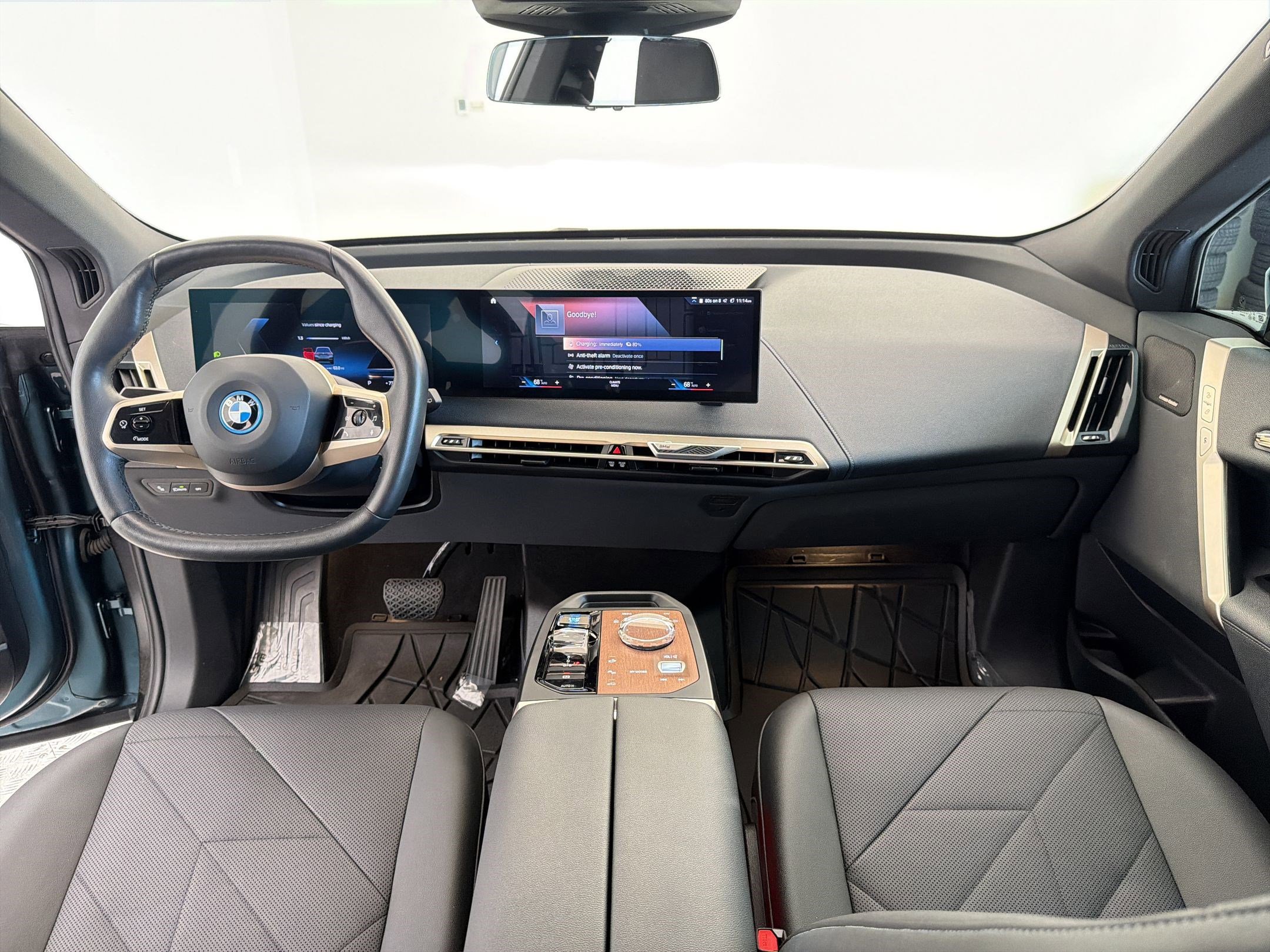 Certified 2023 BMW iX xDrive50 w/ Premium Package AWD/4WD image 17