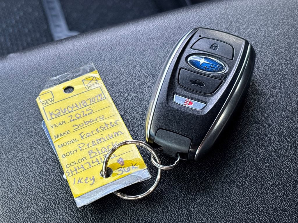 Used 2025 Subaru Forester Premium AWD/4WD image 38
