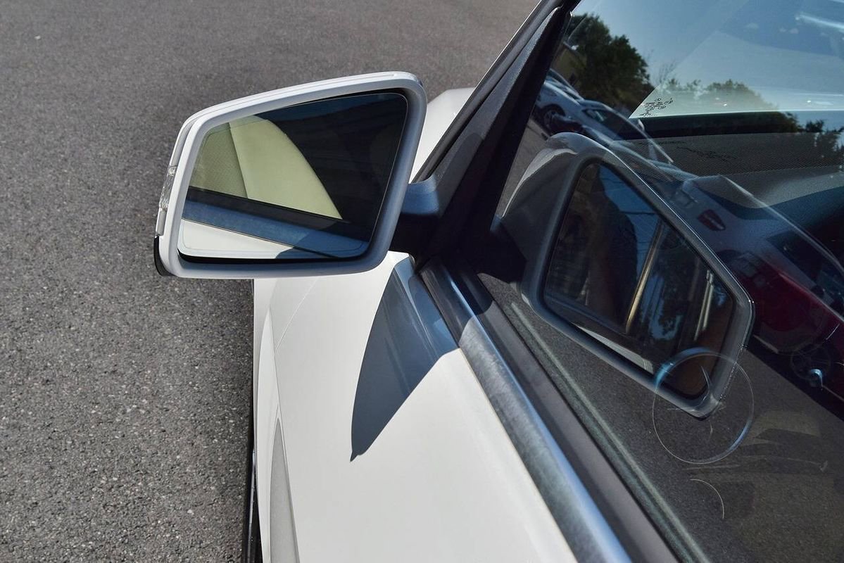 Used 2014 Mercedes-Benz GLK 350 4MATIC w/ Premium 1 Package image 16