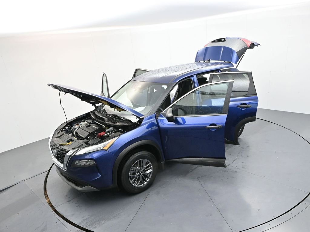 Used 2023 Nissan Rogue S image 36