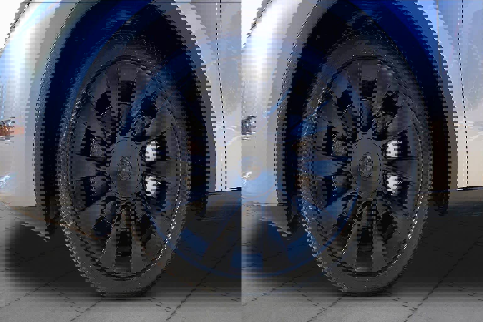 Used 2024 Tesla Model Y Long Range image 10