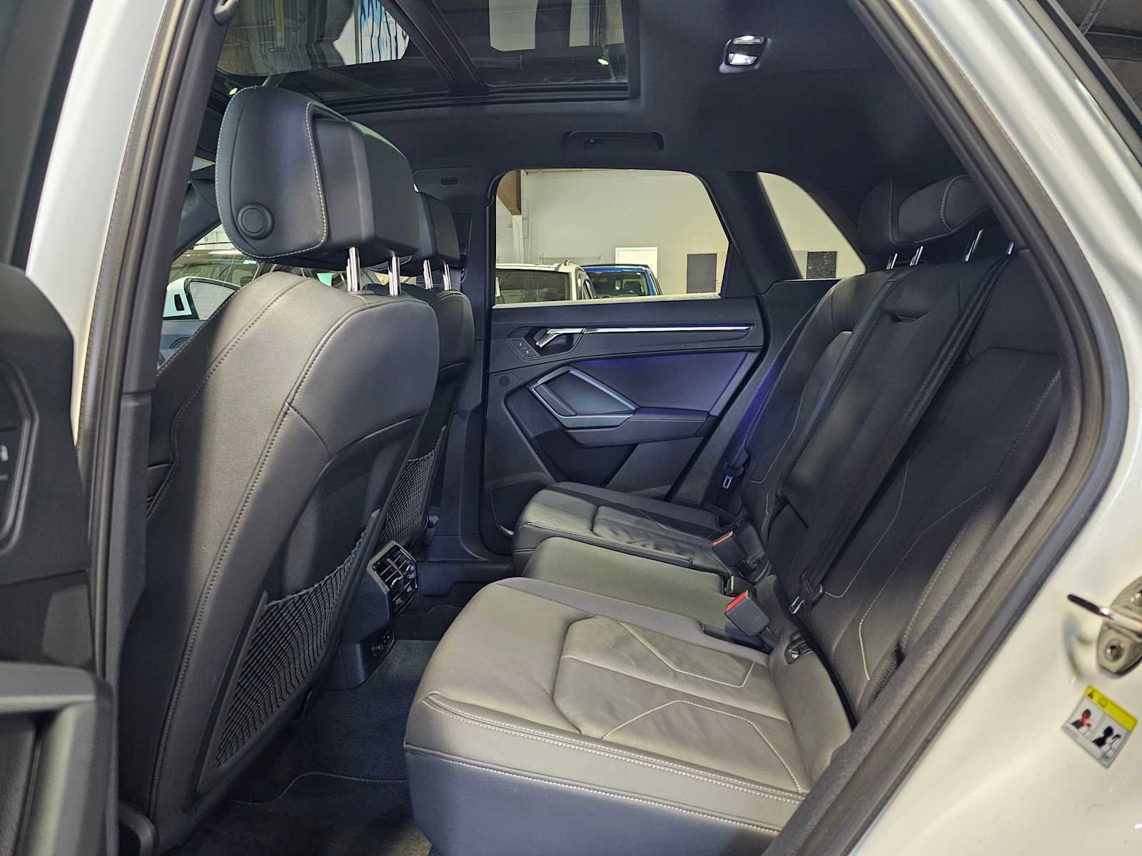 Used 2024 Audi Q3 2.0T Premium Plus image 18