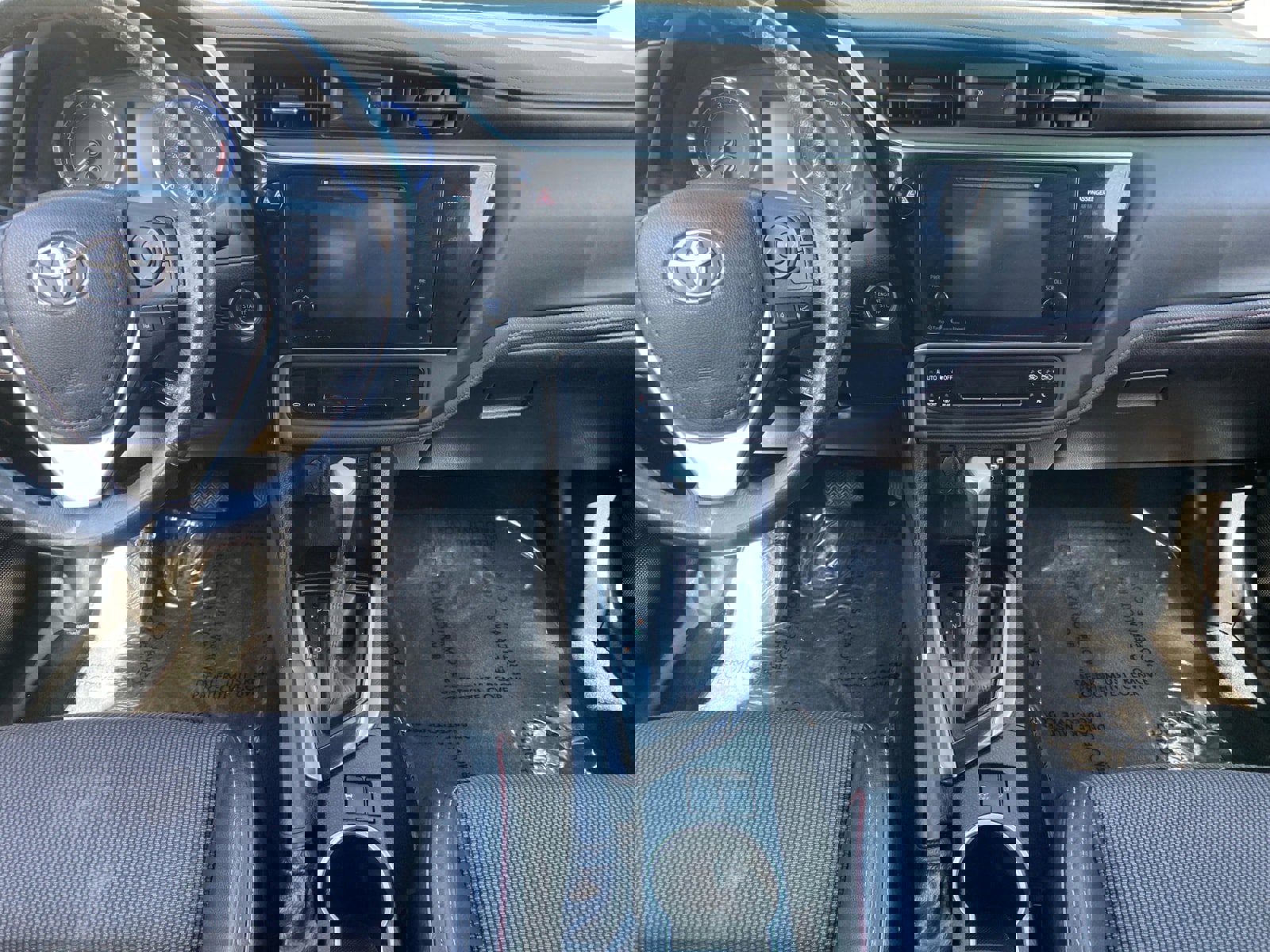 Used 2017 Toyota Corolla SE 50th Anniversary FWD image 11