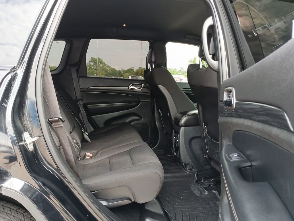 Used 2021 Jeep Grand Cherokee Freedom Edition RWD image 28