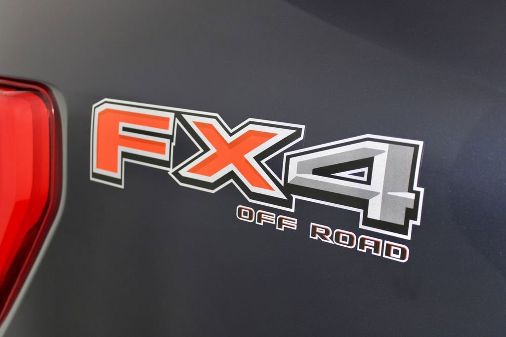 Used 2023 Ford F150 Lariat w/ Trailer Tow Package image 10