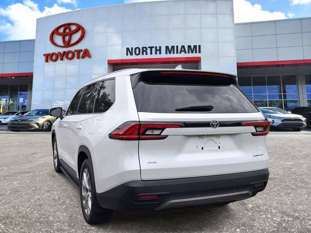 Used 2026 Toyota Grand Highlander AWD image 3
