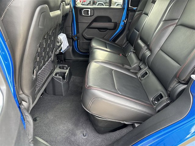 Used 2022 Jeep Gladiator Rubicon w/ Cold Weather Group image 16