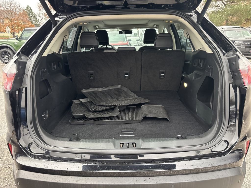 Used 2024 Ford Edge SEL w/ Convenience Package AWD/4WD image 9