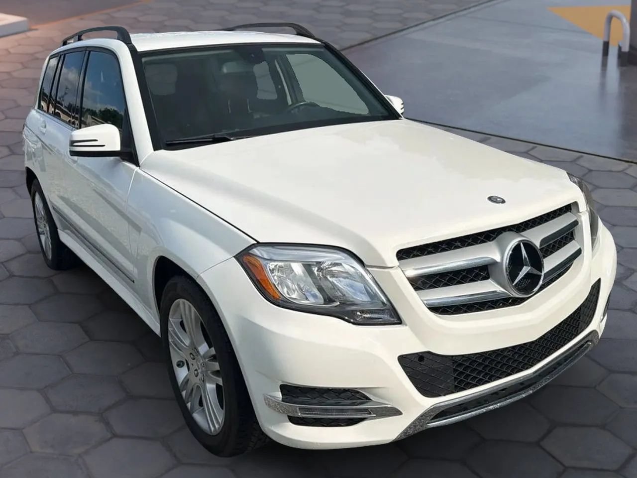 Used 2015 Mercedes-Benz GLK 350 2WD image 19