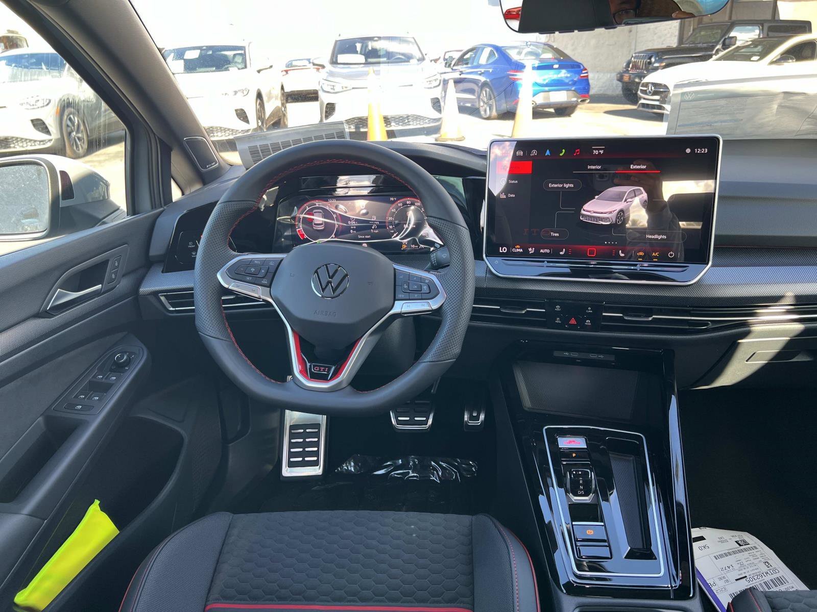 New 2026 Volkswagen GTI SE FWD image 7