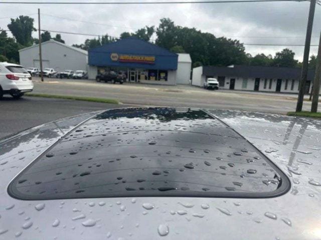 Used 2025 Hyundai Elantra SEL FWD image 16