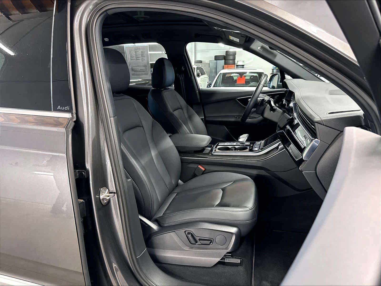 Certified 2026 Audi Q7 2.0T Premium AWD/4WD image 10