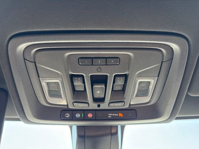 Used 2020 GMC Sierra 1500 AT4 w/ AT4 Premium Package image 16