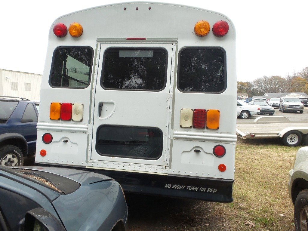 Used 2013 Chevrolet Express 3500 w/ School Bus Package image 15