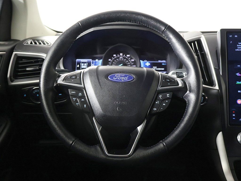 Used 2024 Ford Edge SEL image 35