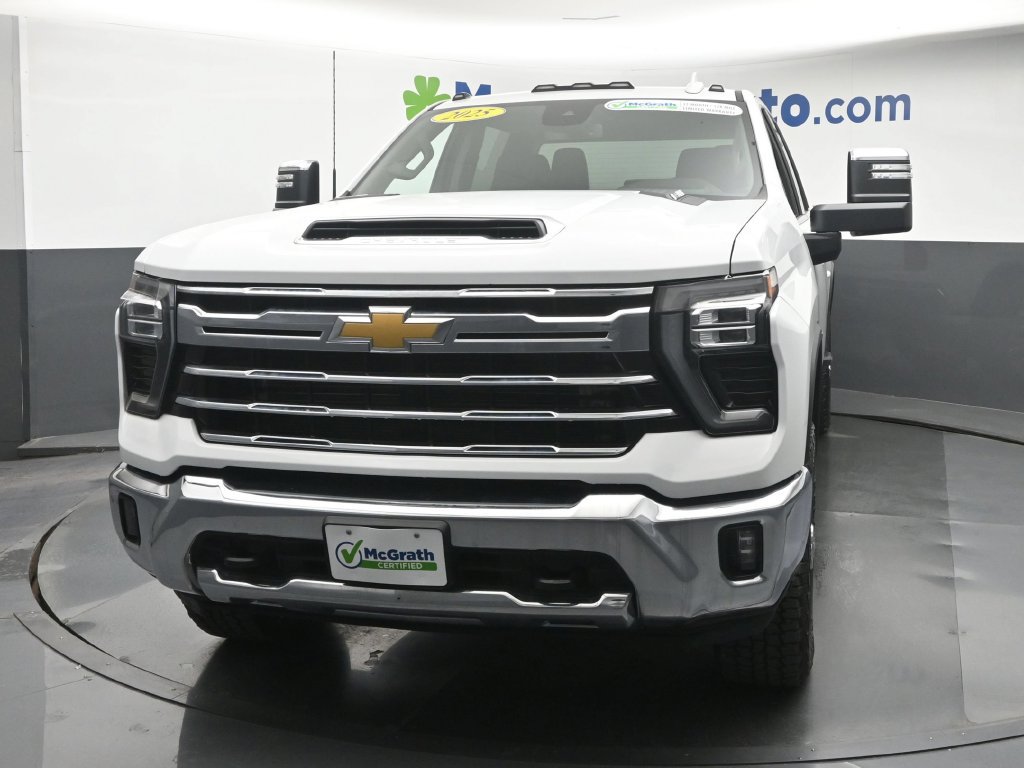Used 2025 Chevrolet Silverado 2500 LTZ AWD/4WD image 21