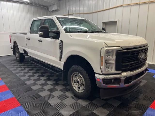 Used 2024 Ford F250 XL w/ XL Chrome Package image 2