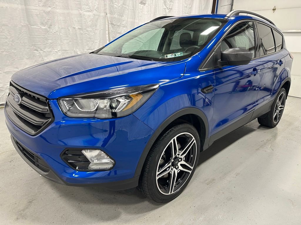 Used 2019 Ford Escape SEL image 3