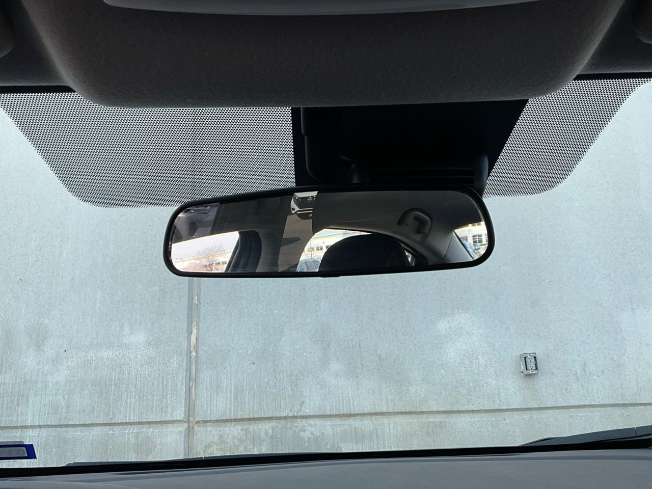 Used 2025 Nissan Versa SV image 17