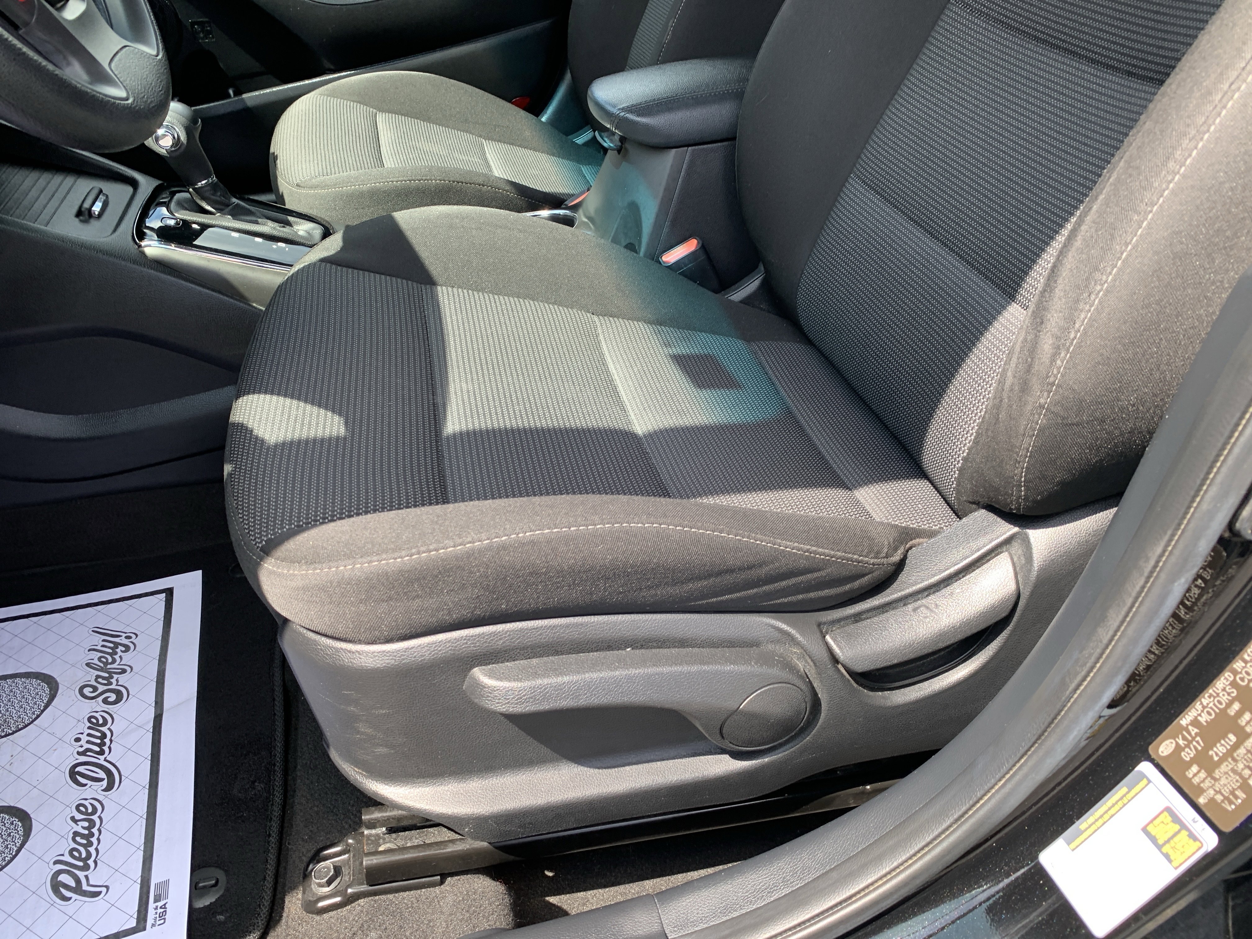 Used 2017 Kia Forte LX FWD image 19