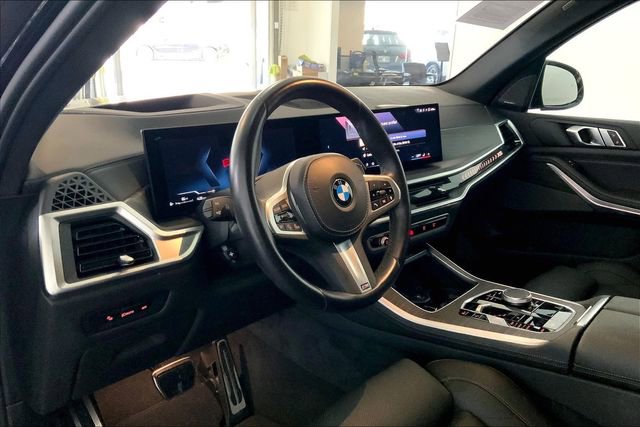 Used 2024 BMW X5 sDrive40i w/ M Sport Package RWD image 7