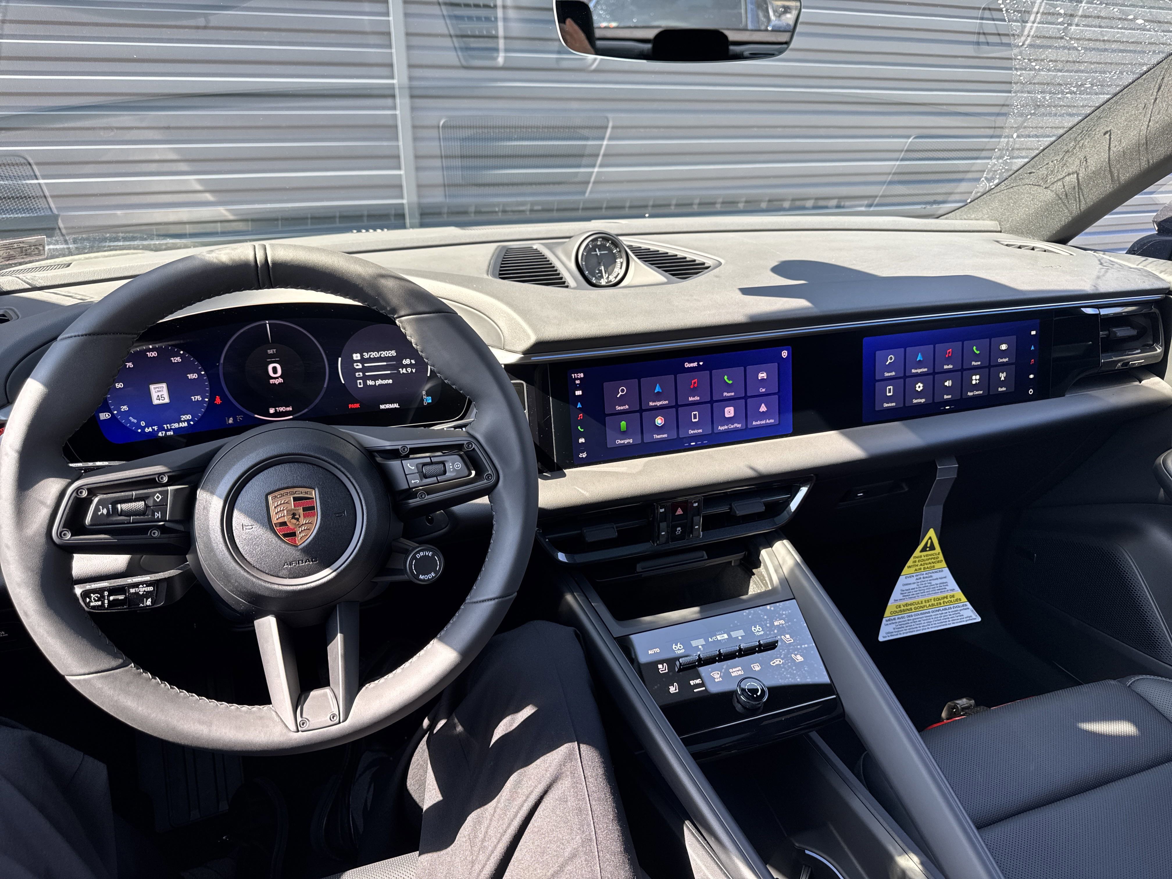 New 2025 Porsche Macan 4 Electric image 16